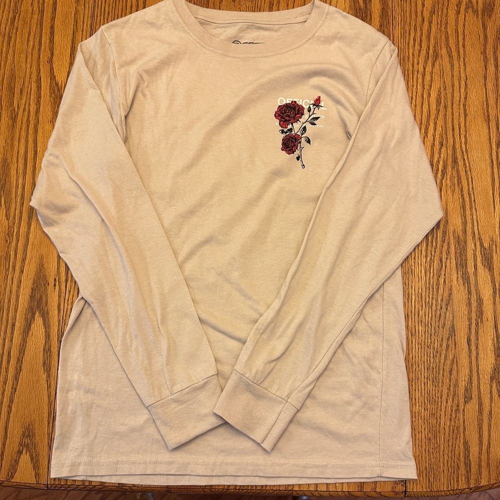 RGSTR Long Sleeve Rose Official T-shirt FLAWED SEAM size small